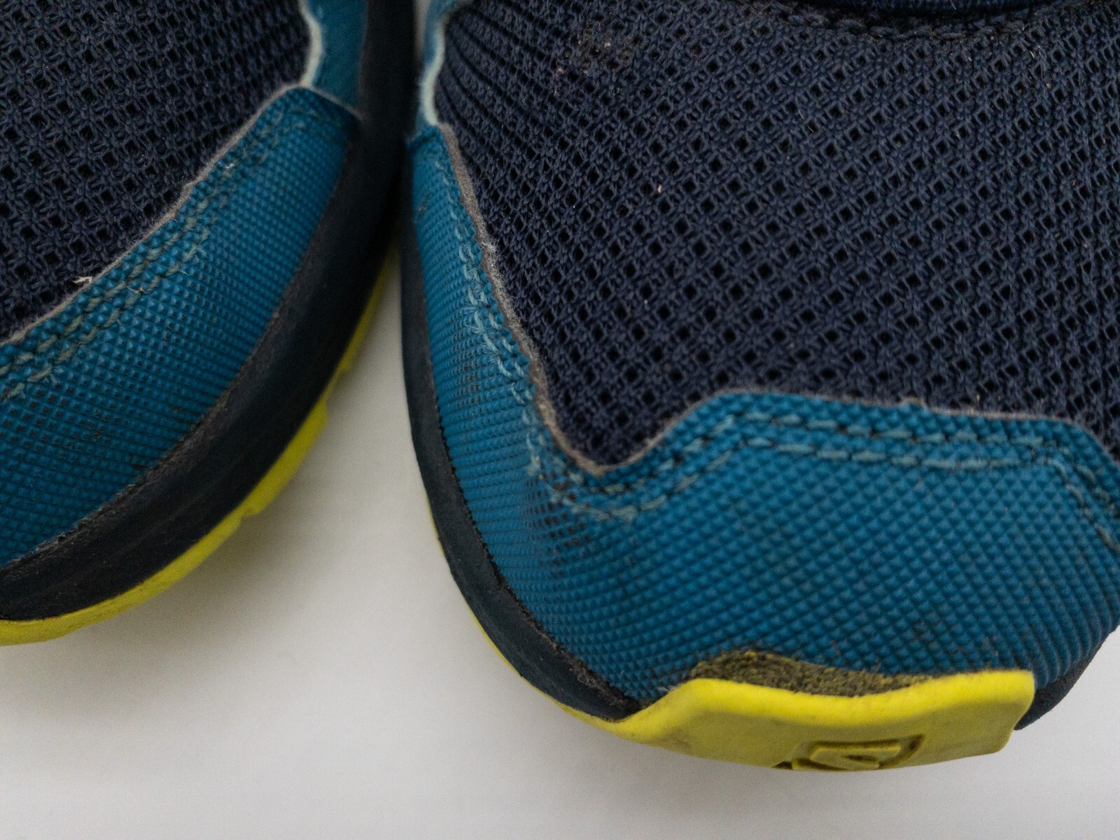 Salomon scarpa da trail running da donna scarpa per il tempo libero sneaker taglia 39 EU art. 6016 100