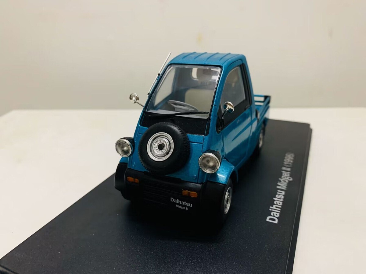 Midget II ミニカー Daihatsu Midget II 1996 2 Open Door 1:24 Scale DieCast Model