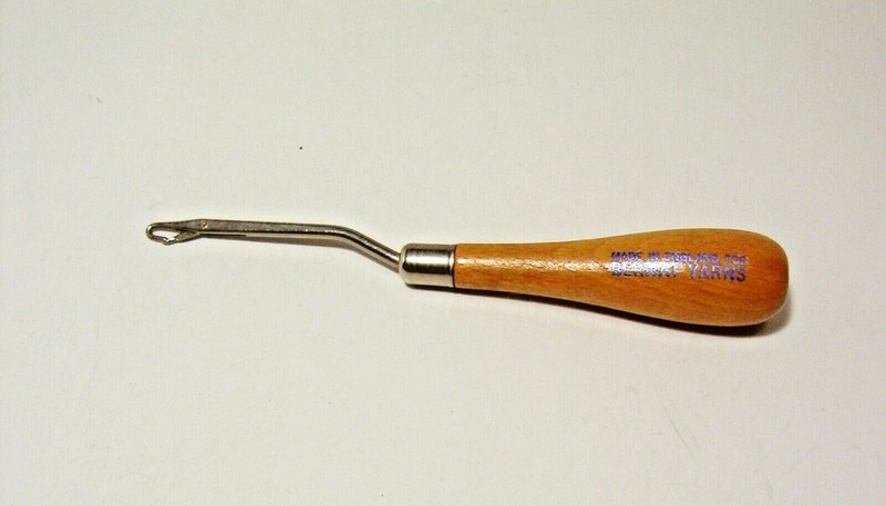 Vintage Latch Hook Rug Wood Handle Made in England Bernat Yarns