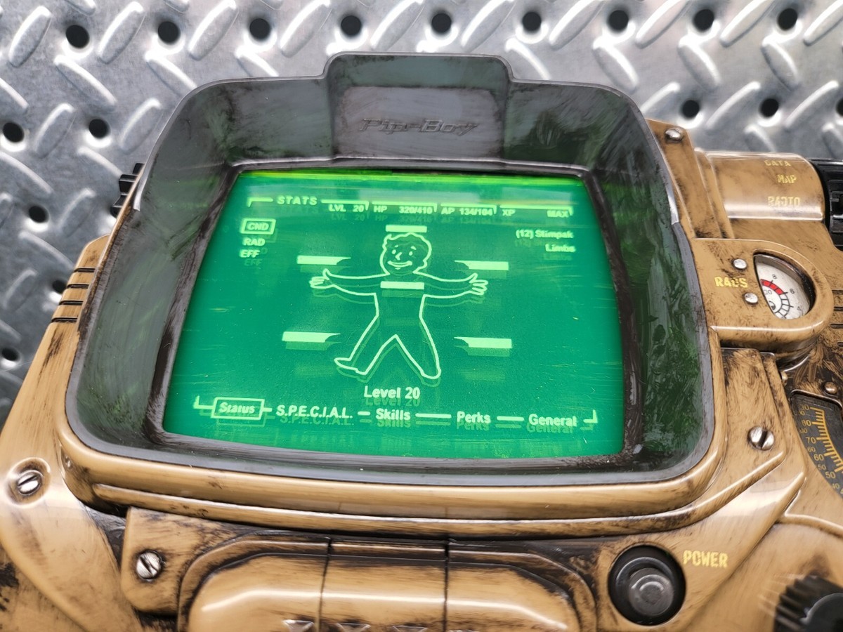 Pip boy 3000 Painted Fallout 4 Wearable Cosplay Prop with Acrylic