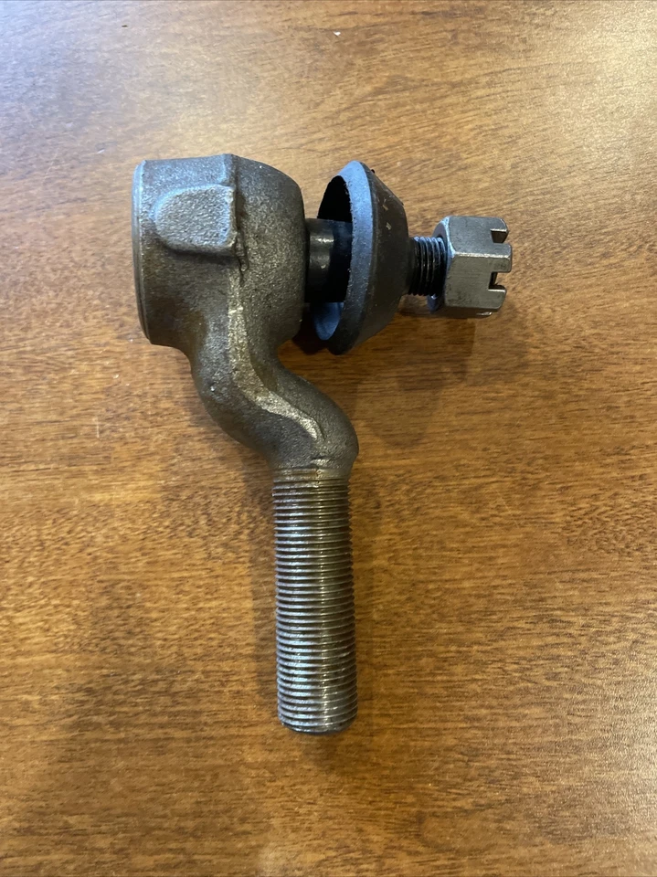 Chevrolet K10 Blazer Suburban 1971-1972 barra de amarre exterior izquierda GM# 3910207 Foto 2 de 4