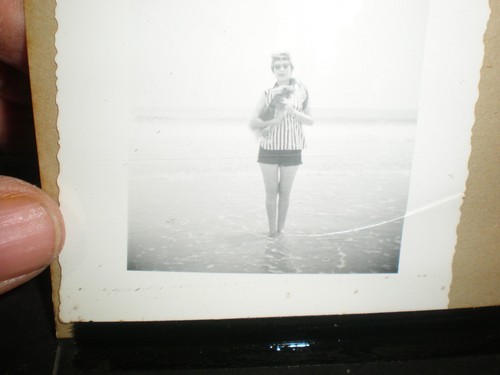 Vintage WW2 Era Black/ White Family Photo Album Cars Beach Boating Women Men - Picture 6 of 16