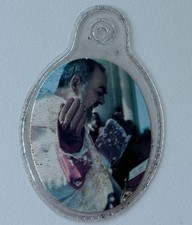 MC632 SANTINO CON RELIQUIA - PADRE PIO