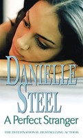 Danielle Steel - A Perfect Stranger - Paperback - G245Z