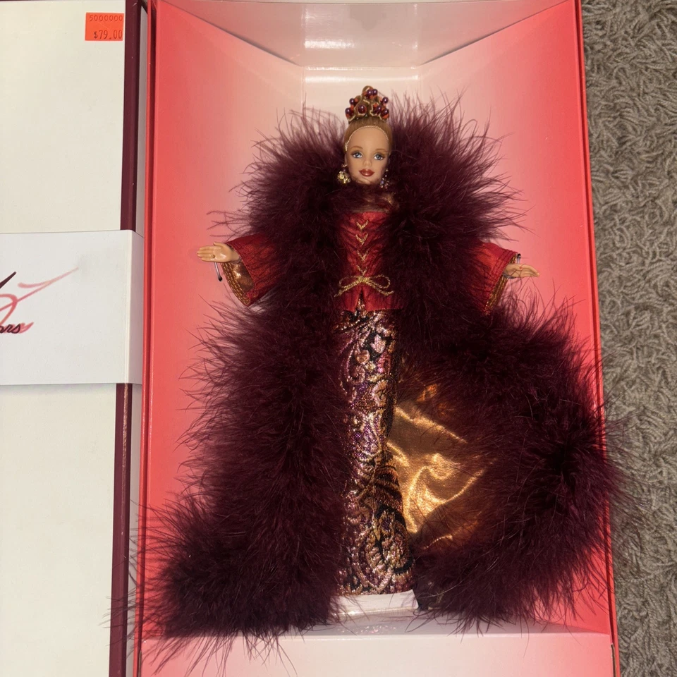 Muñeca Barbie Cinnabar Sensation Byron Lars 2ª en colección Runway Mattel 1998 Foto 2 de 4