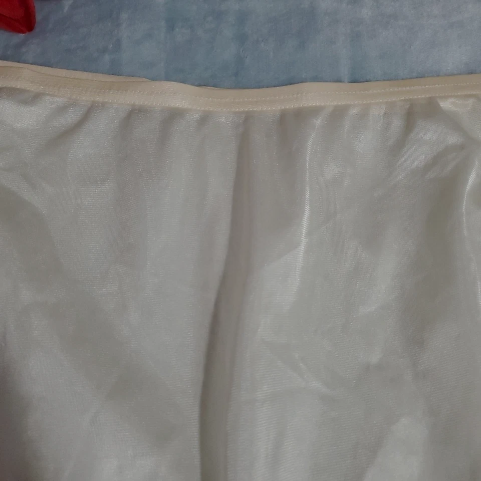 VANITY FAIR Granny Panty Briefs SHINY CREAM SATIN Sissy Lace DE COLECCIÓN 13001 XL Foto 4 de 4