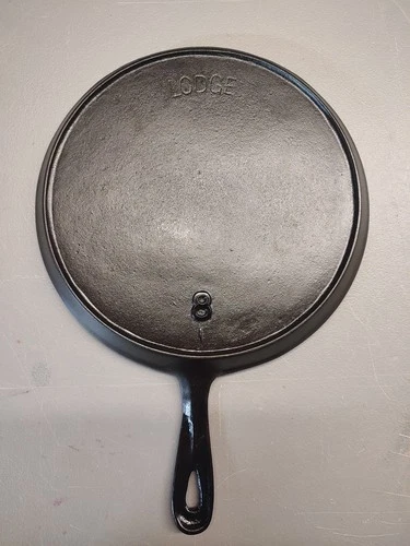 RESTORED LODGE ARC LOGO #8 CAST IRON GRIDDLE SKILLET NO NOTCH RAISED NUMBER