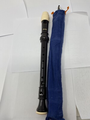 Aulos 303-E Recorder With Bag
