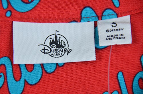 Disney Parks Shirt Men's Size S Walt Disney World Casual Red Button Rayon NEW - Picture 3 of 7