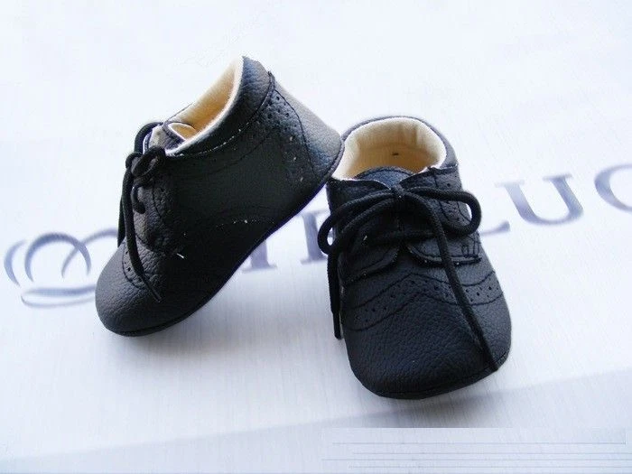Leather baby shoes deals