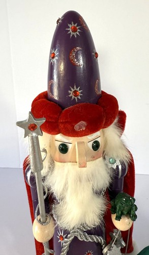 Nutcracker Village Wizard & Soldier Figurines Wooden 12" Tall Red & Green 100C - Picture 3 of 17