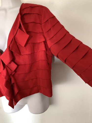 The Limited Womens Tiered Ruffle Cropped Jacket Red 3/4 Sleeve NEW Size L - Picture 2 of 8