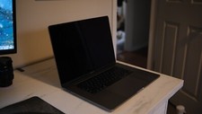 MacBook Pro 16in 2019 2.4 GHz i9 2TB 32GB RAM AMD Radeon Pro5500M 8GB vRAM