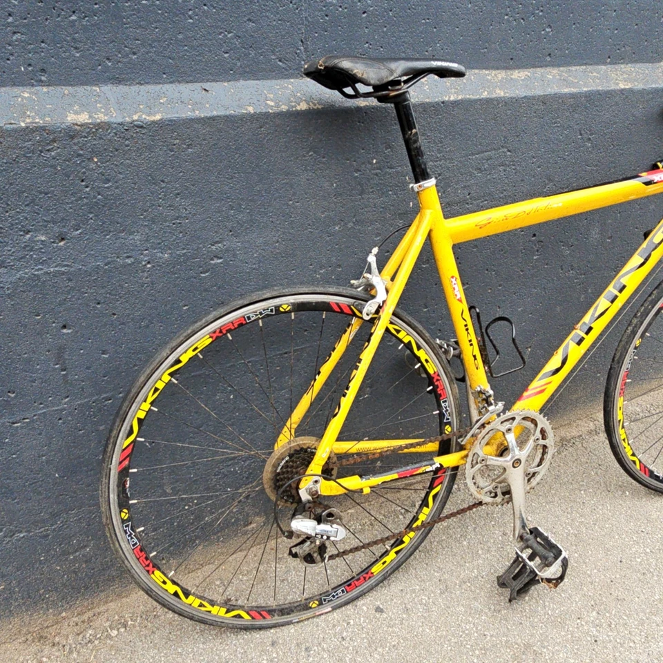 Bicicleta de carreras amarilla Viking XRR Road Race Sprint para hombre Foto 2 de 4