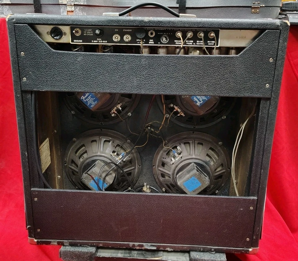 FENDER 1965 SUPER REVERB TUBE GUITAR AMP VINTAGE  SN#A10378 WITH COVER  - Image 3 of 4
