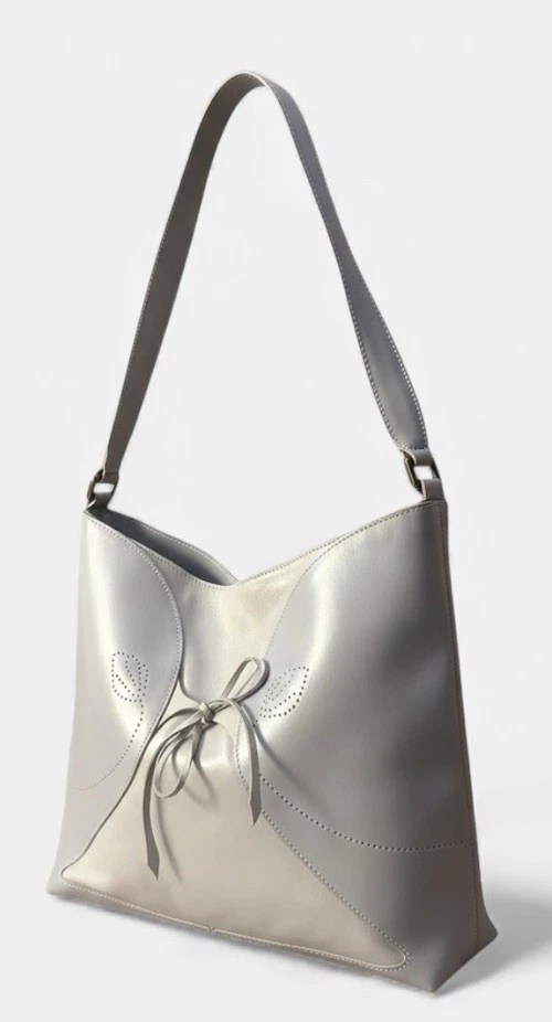 Furla 穿孔皮革单肩包薰衣草蝴蝶结流浪汉意大利制造钱包 — 第 2/4 张图片