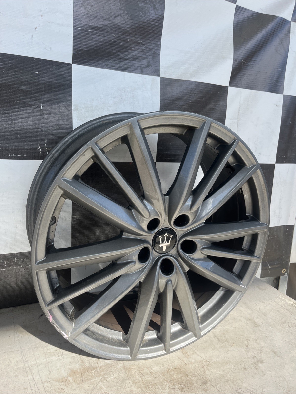 2021 - 2024 Maserati Quattroporte Wheel Rim 20x8.5 Used Oem 670123471