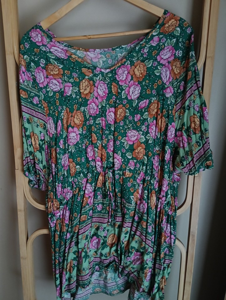 green pink orange floral kaftan dress scoop neck 3/4 sleeve drawstring one size