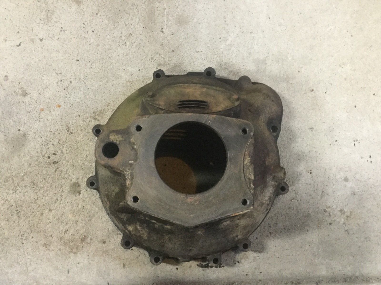 19461971 46 71 jeep willys cj5 cj2a f 134 f134 t90 transmission bell