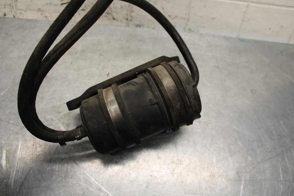 2008 Aprilia Shiver 750 SL750 EVAP VAPOR CHARCOAL EMISSION 罐 BB551 — 第 4/4 张图片