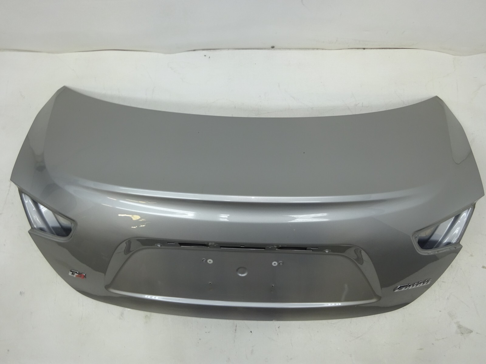 2014-2020 Maserati Ghibli Rear Trunk Lid Deck Shell Panel Silver OEM DE230877
