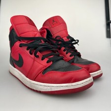 Air Jordan 1 Mid Gym Red and Black Reverse BRED 554724-660 Size 11 Shoes Sneaker