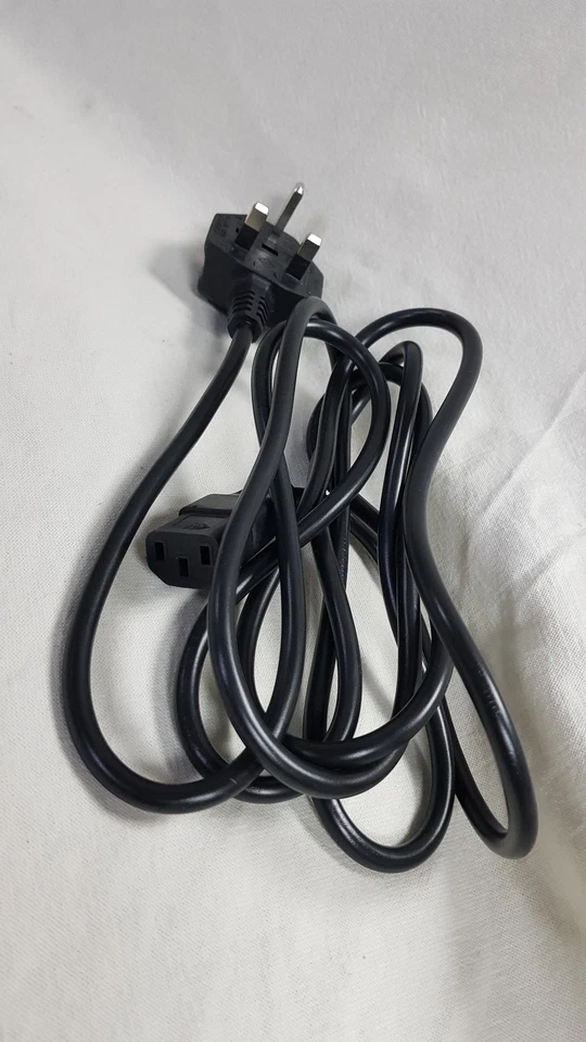 Acer pd523 VGA DLP Projector with Case & Cables LOW 991 Lamp Hours - Image 4 of 4