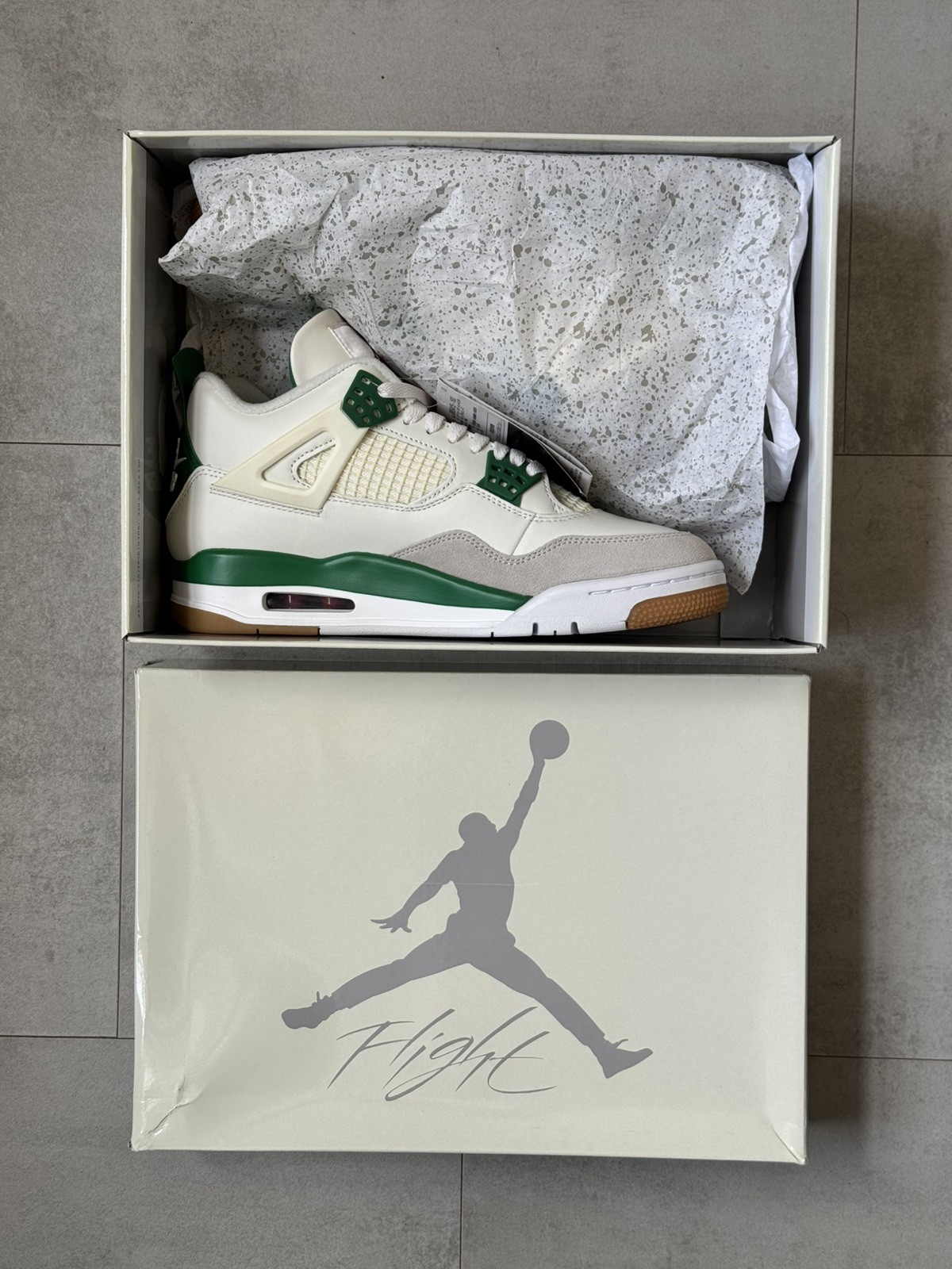 Nike Air Jordan 4 Retro SB 'Verde Pino' Reino Unido 8 Nuevo DR5415-103 Envío Rápido