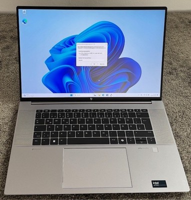 HP zBook Studio 16'' G11 UHD+ / Ultra Core 9 185H / 2TB SSD / 64GB / RTX 3000 ADA