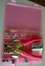 Crop-A-Dile We R Memory Keepers Hole Punch  Eyelet Kit Storage Case Pink