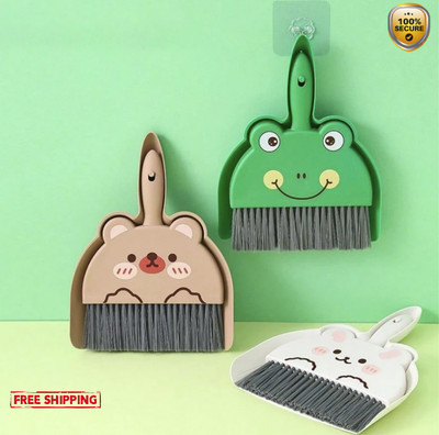 1pc Teddy Frog 3D Mini Broom Set   Static Dust, Fun Parent Child Tool - NEW