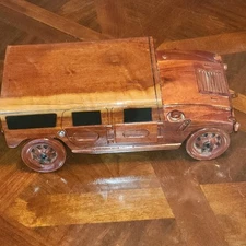 H-1 Hummer Hand Crafted of Reclaimed Mahogany Wood Model Made In Vietnam 