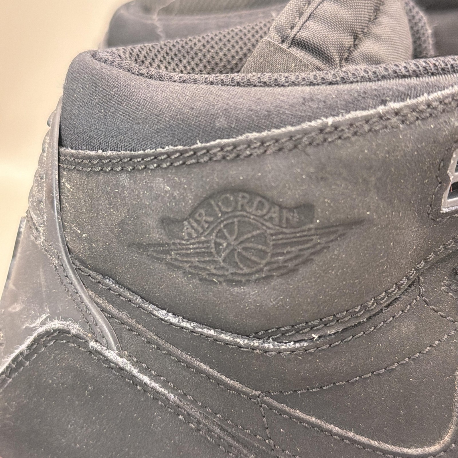 Nike Jordan Legacy 312 Shoes Youth Size 7Y Black Red Basketball AT4040-060 thumbnail 4