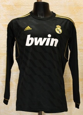 Real Madrid 2011/12 away jersey shirt Sergio Ramos #4