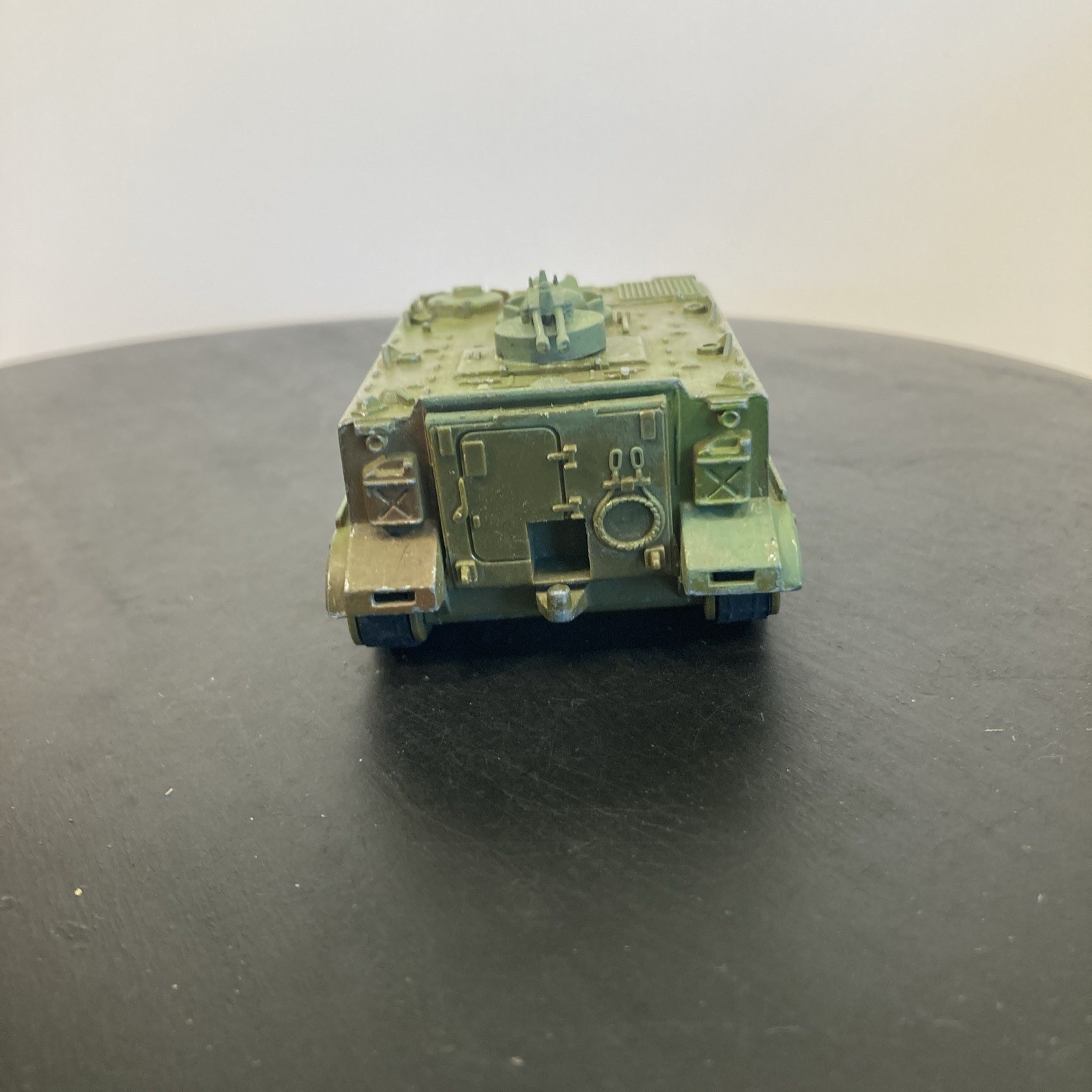 Ertl Force One M113 Armoured Personnel Carrier 1145 Char Tank Véhicule Militaire