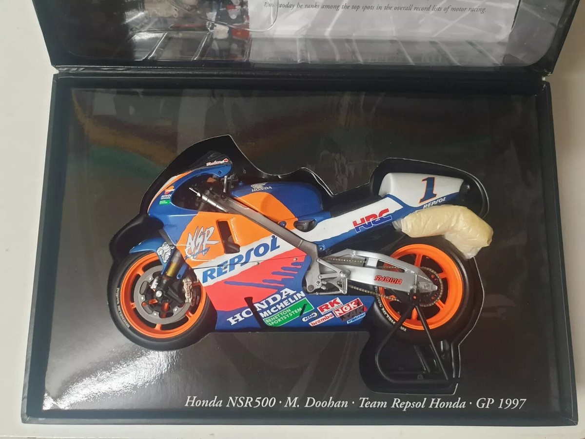 MINICHAMPS Michael Doohan 1/12 Honda NSR 500 GP 1997 Die