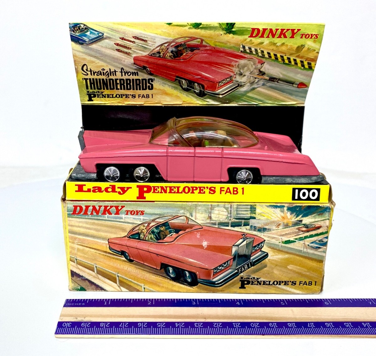 DINKY № 100 サンダーバードペネロープ号　Thunderbirds Dinky Toys - 100 Lady Penelope's FAB 1 - Thunderbirds NEVER USED