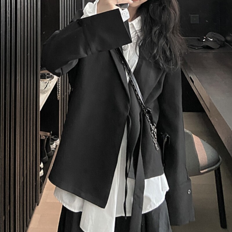 【arisu】CLANE LOOSE BELL SLEEVE JACKET Ip Axis Industrial - Buckle Kimono Jacket - Black