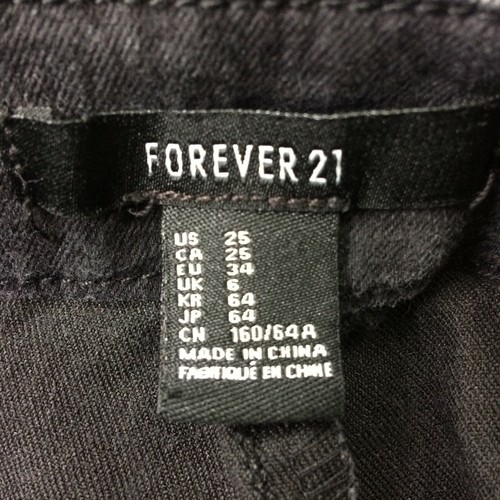Forever 21 Womens Shorts Size 25 Black Gray Paisley Print Pattern Side Zipper - Picture 5 of 6