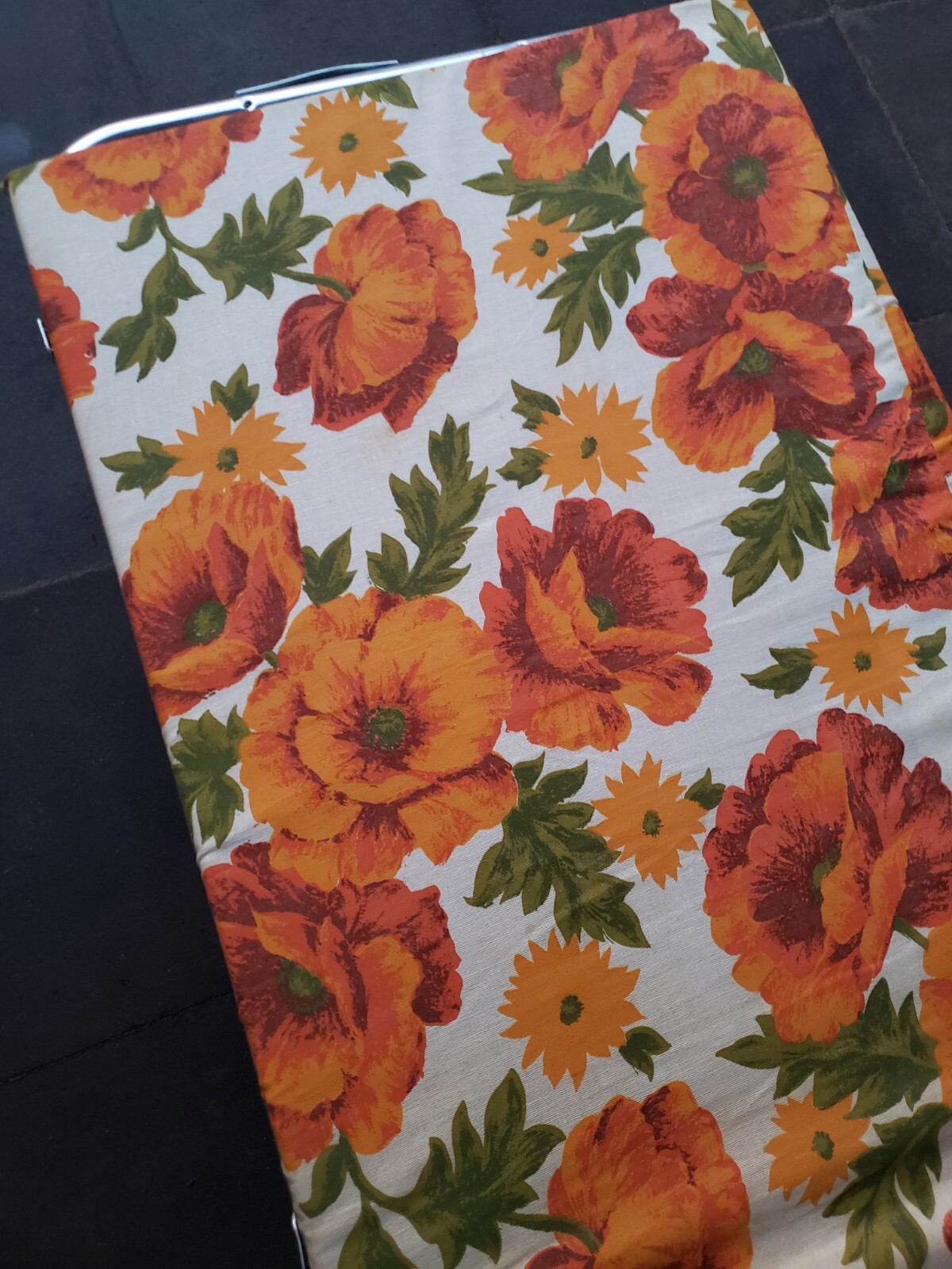 Vintage MCM Aluminum Outdoor Camping Folding Bed Cot w/ Vibrant Floral Pad Nice!