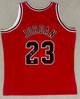 Michael Jordan Signed ‘97 98 Red Pro Bulls #23 Mitchell&Ness Jersey AUTO UDA COA