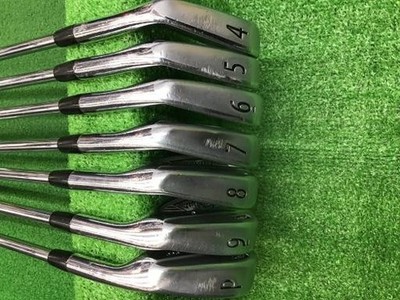 Titleist AP2 Eisensatz 4-9, Pw 7tlg Flex Stiff Dynamic Gold S200 Stahl