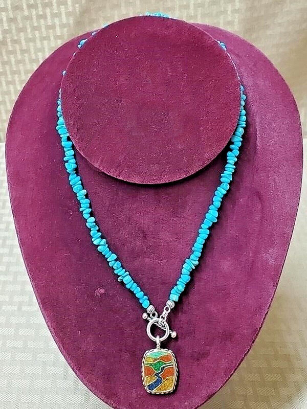 VINTAGE NAVAJO TURQUOISE AND STERLING SILVER NECKLACE 18 INCHES LONG