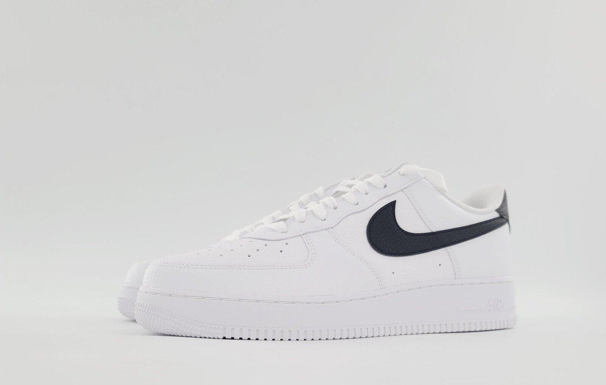Nike Air Force 1 '07 Low Men's Size 12 Sneakers White Black Shoes