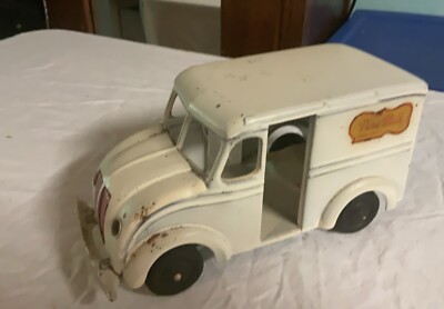 1950 Kingsbury   divco milk truck