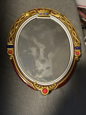 Vintage 2001 Kelloggs Disney Snow White Evil Talking Mirror DOES NOT WORK