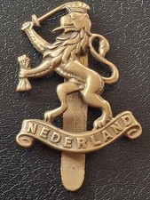 WW2 JR Gaunt London Netherlands Dutch Army Cap Badge - stamped