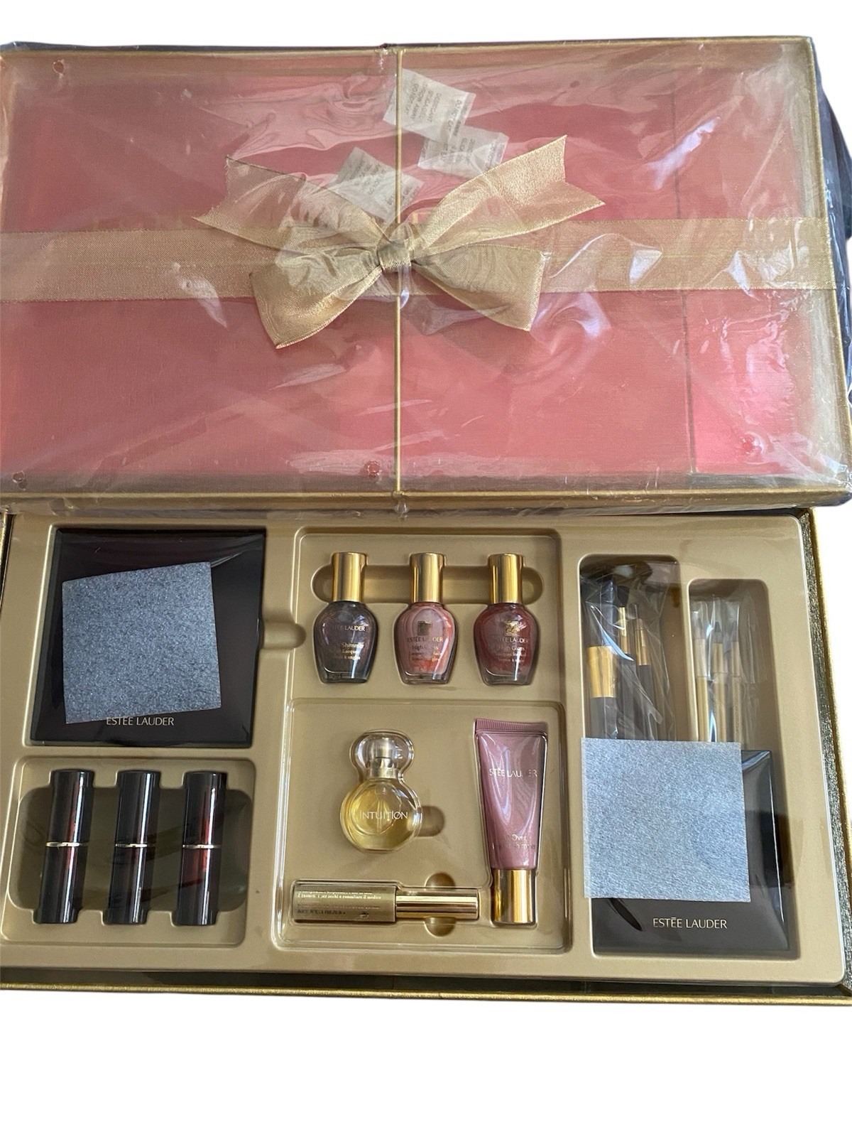 - Brand New Gift Box Dead Stock