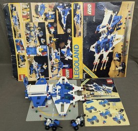 Vintage Lego Space 6980 Galaxy Commander 98% complete W/ Minifigures