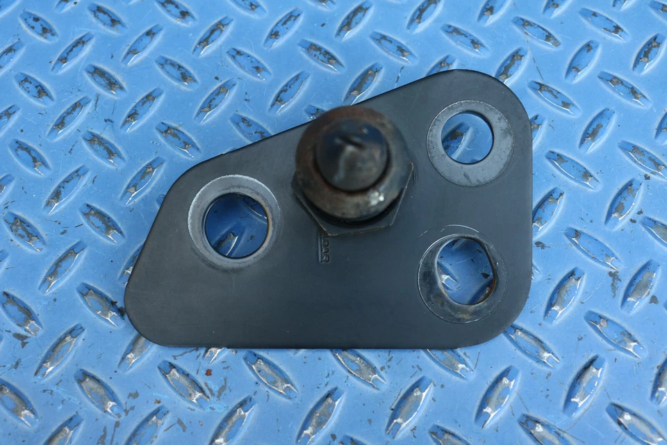 Chevrolet Corvette C4 1992-1996 juego de pestillos de capó OEM Foto 2 de 4